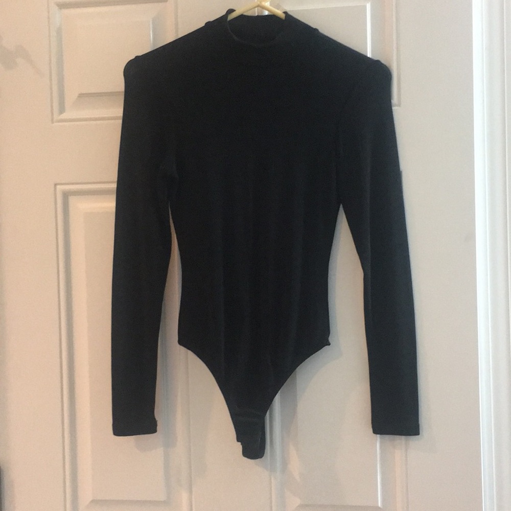 Victoria’s Secrets black thong body